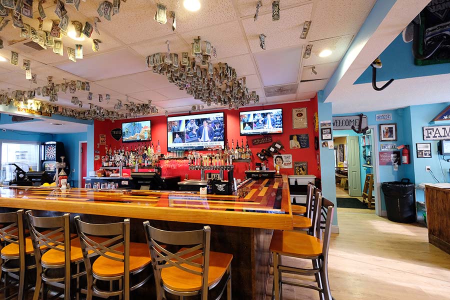 Uncle Ike’s Sandbar & Grill